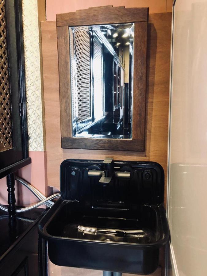 Slapen Bij Cafe De Concurrent Hotel Vlissingen Kültér fotó