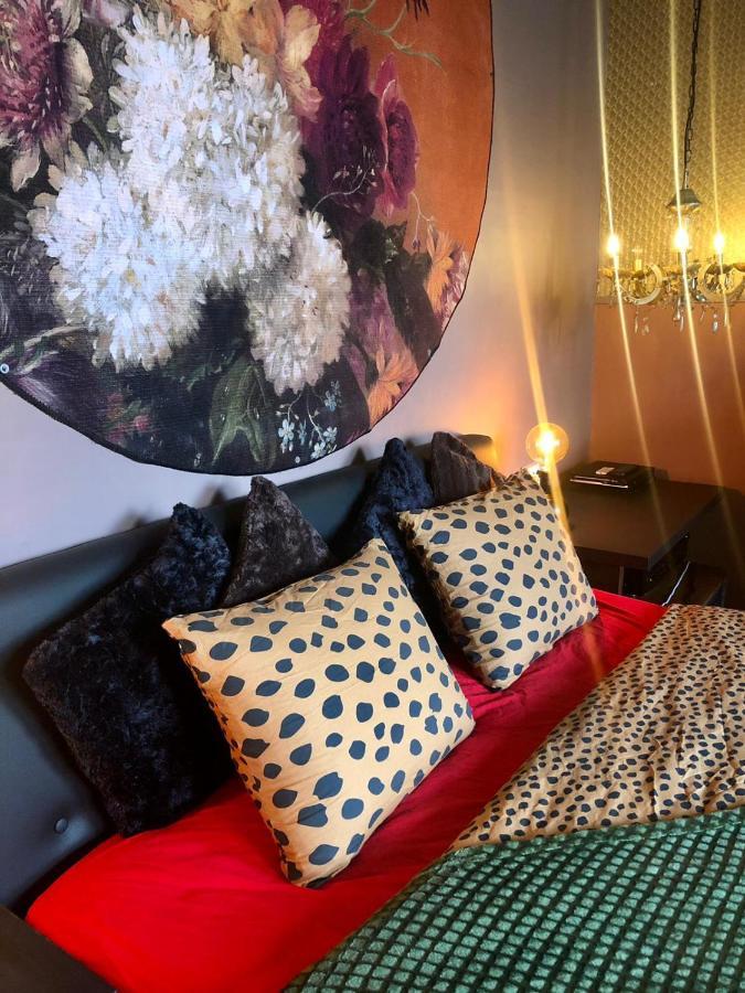 Slapen Bij Cafe De Concurrent Hotel Vlissingen Kültér fotó